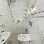 아파트 Comfy Close To Park 티라나