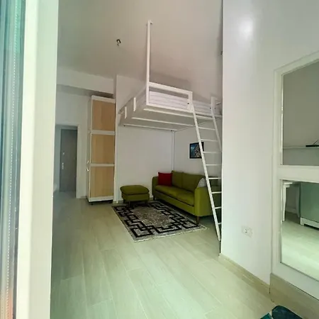 Apartment Comfy Close To Park *