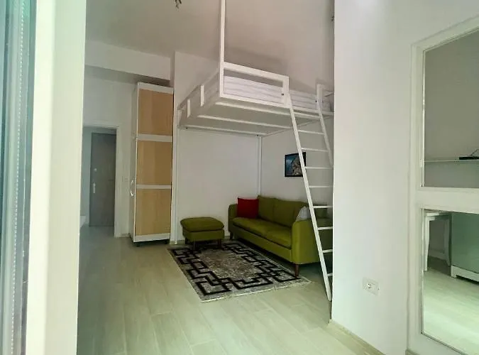 Apartment Comfy Close To Park *