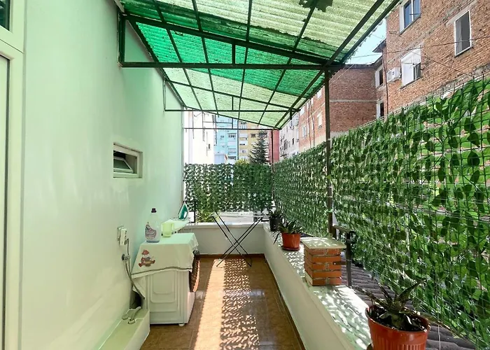 Apartment Comfy Close To Park Tirana